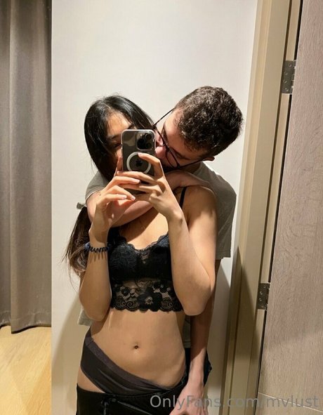 mvlust スター ヌード 写真