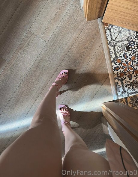 fraoula0 ポルノモデル 写真