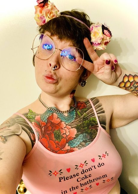 trashpanda4lyfeyo ポルノモデル ギャラリー