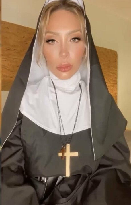 farrahabraham profile image