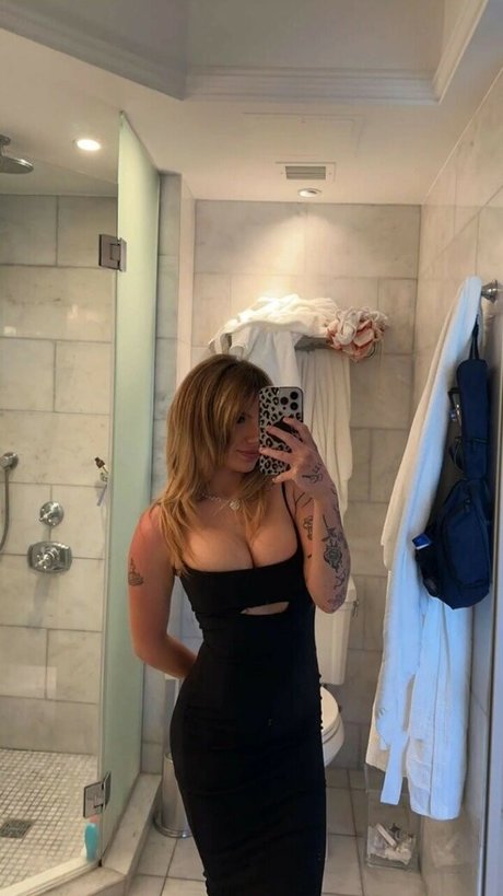 Baileyspinn 完璧なポルノスター 画像