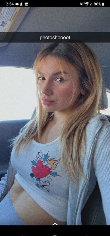 Baileyspinn ポルノスター HD 画像