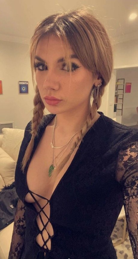 Baileyspinn エロティックモデル 写真