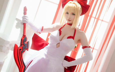 花嫁オンリーファン セクシー裸 写真