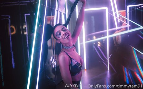 timmytam91 ポルノモデル 写真