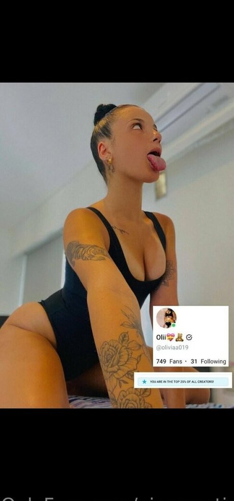 ninamartine23 ポルノモデル 画像