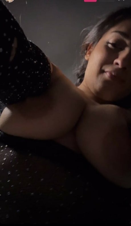 裸のプリンセスOnlyFans セクシー 画像