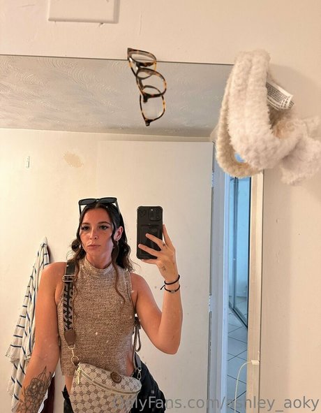 Ashley Aoky アート女優 写真