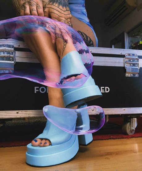 曲線美の熟女OnlyFans HD 写真