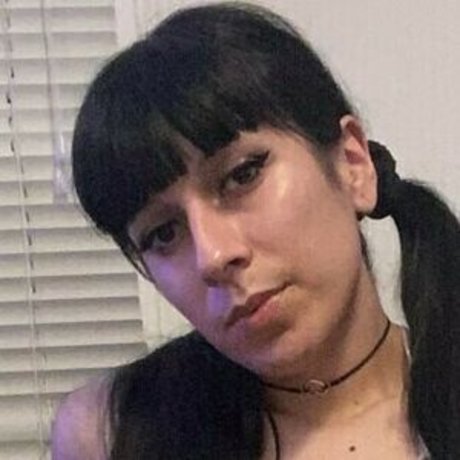 ariaaaxxx top profile image