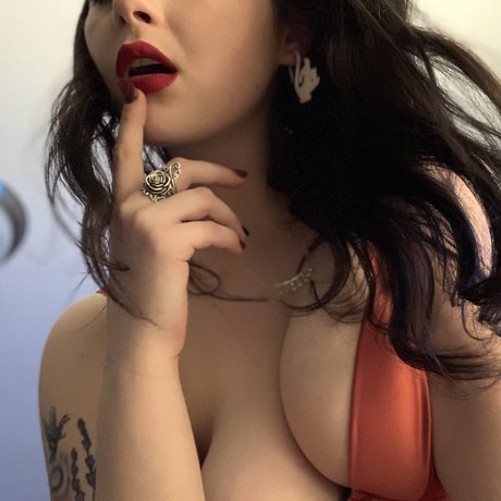 Sierra Bombshell XXXモデル 画像