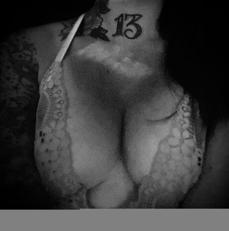 アジアの女性支配OnlyFans パーフェクト 写真