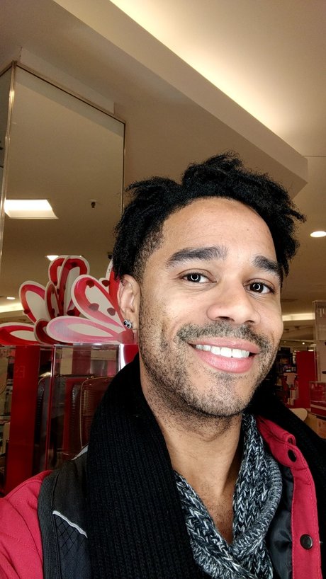 MichaelBreezeXXX ポルノスター トップ 写真