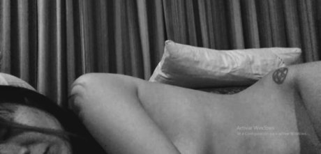 The X Nun 最高の女優 写真