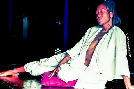 Divine Rae HDポルノスター 画像