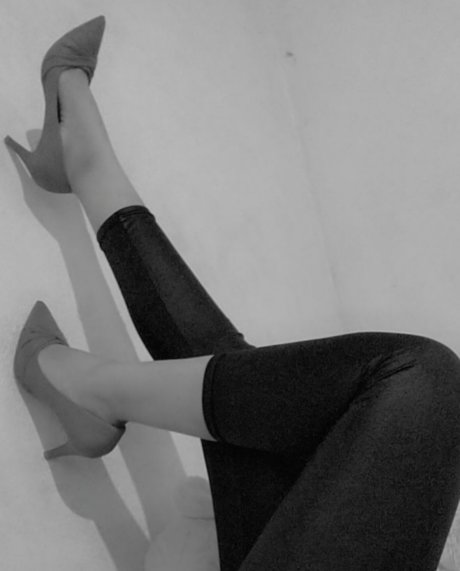 FeetGirl スター xxx 写真