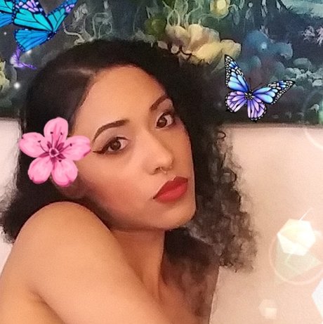 OliviaSyn ポルノスター ヌード 写真