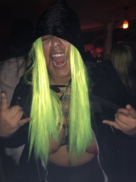 DJ APPLEJUICE ヌードのポルノスター ギャラリー