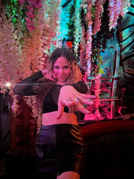 Selina Pink 高品質のスター 写真