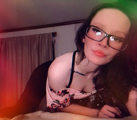 Saras Beauty 完璧なポルノスター ギャラリー