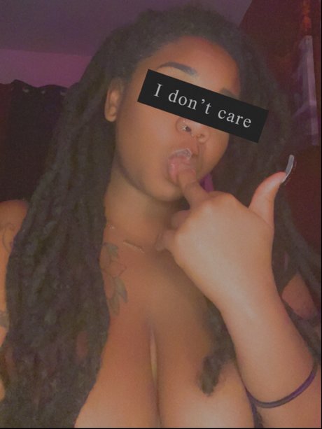 ティーンプッシーOnlyFans 美しいヌード ギャラリー