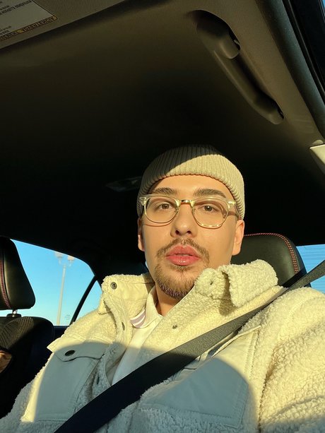 Jgorea エロティックなモデル 写真