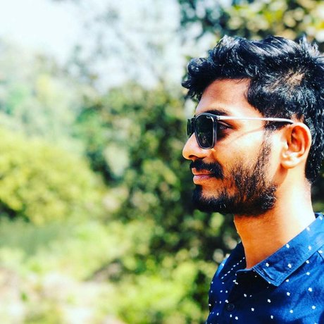 Rajendra Reddy ポルノ女優 写真