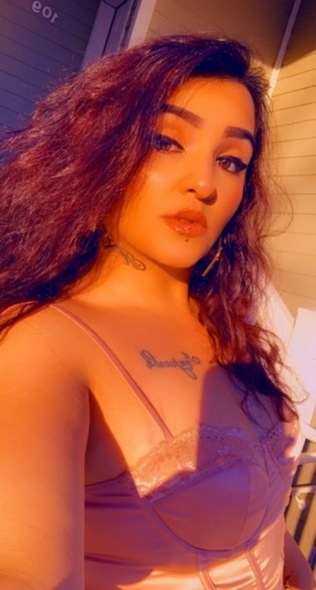 Jasmine Holmes 限定スター 写真