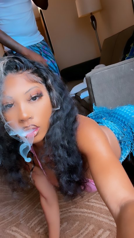 RAUNDOE 高品質のポルノスター アーカイブ