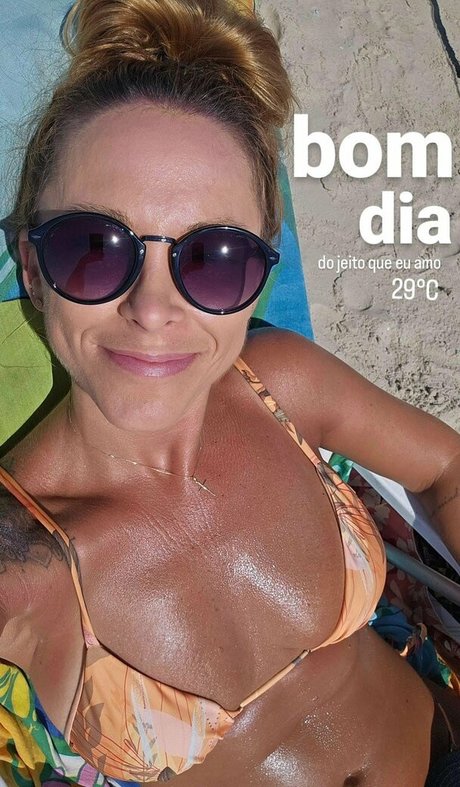 Taynah Espinoza ポルノモデル 写真