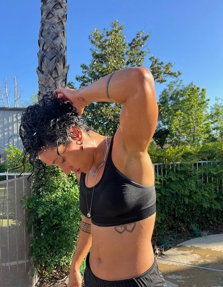 taytate12 モデル 写真