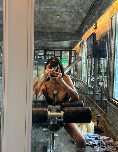 アナルパウグオンリーファンズ アートヌード 画像