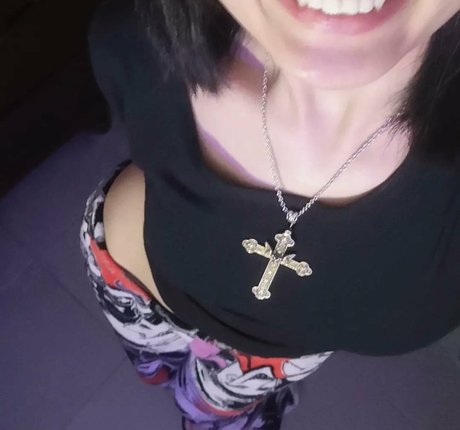 Livingdead kev スター ヌード 写真