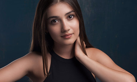 Sevda Erginc 完璧なスター 写真