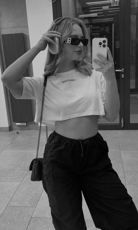 毛深いBBW OnlyFans アートポルノ ギャラリー