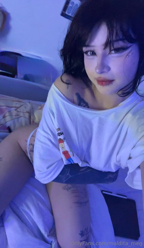 maldita meg トップ女優 画像