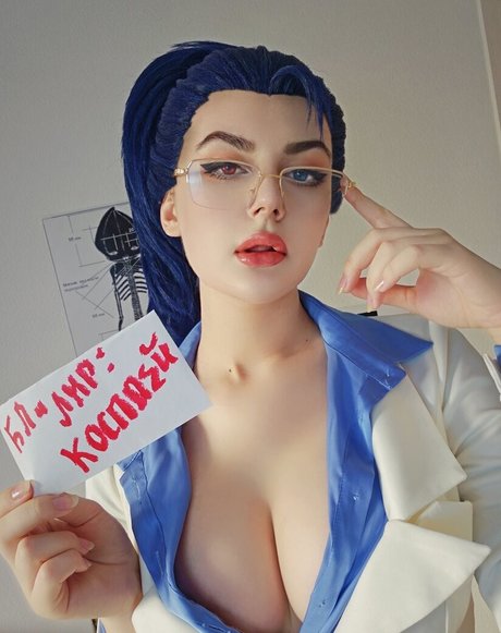 Liz Joestar ポルノ女優 写真