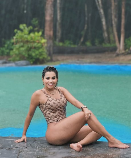 Patr cia Alencar セックス女優 写真