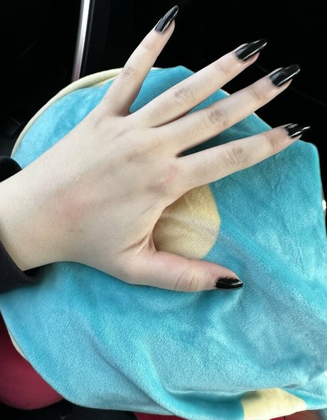 小柄なBBC OnlyFans アダルト 画像