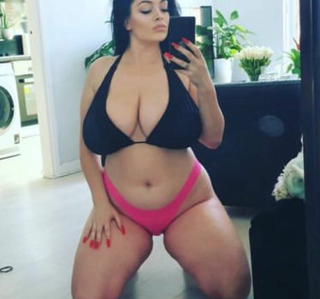 Klara Devine ポルノスター 画像