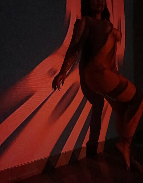 Cocodamore ポルノスター 写真