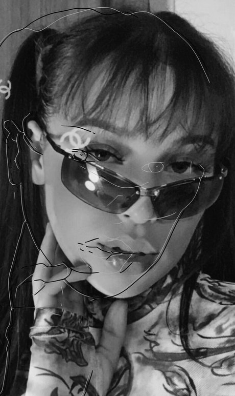 Ylva Eline 高品質のスター 画像