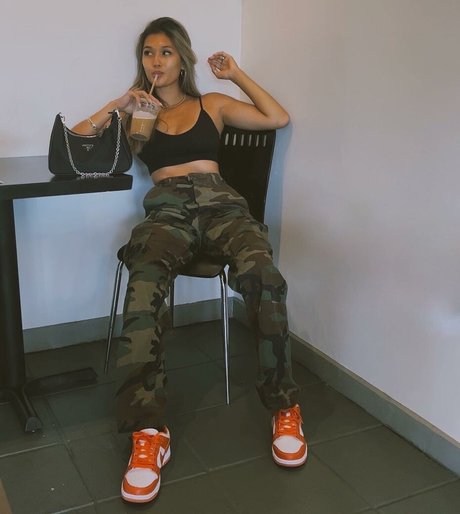 OnlyFansについて話す 素敵 画像