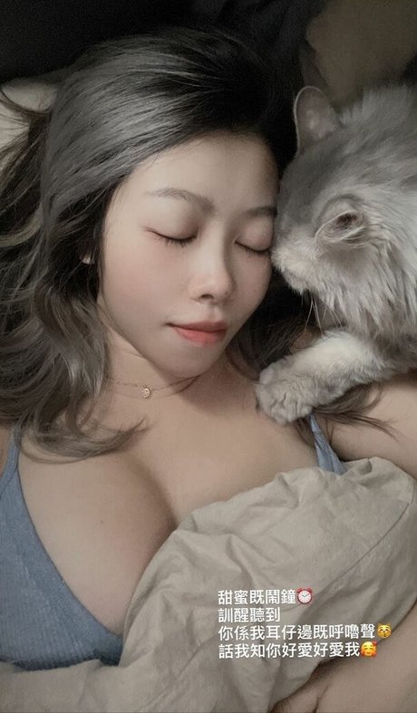 ティーンフィンガリングOnlyFans ホットセクシー 写真