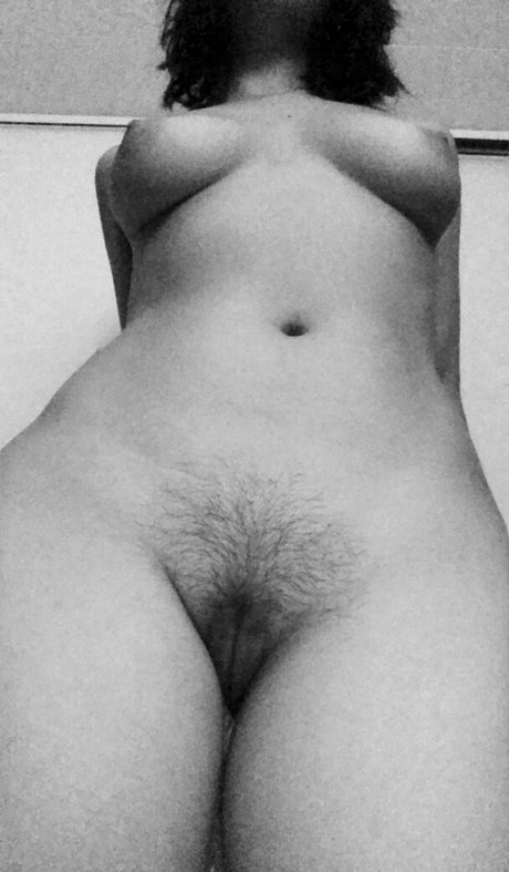 ティーンフィンガリングOnlyFans セクシーxxx ギャラリー