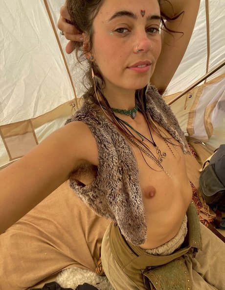 lolahippy ポルノモデル ギャラリー