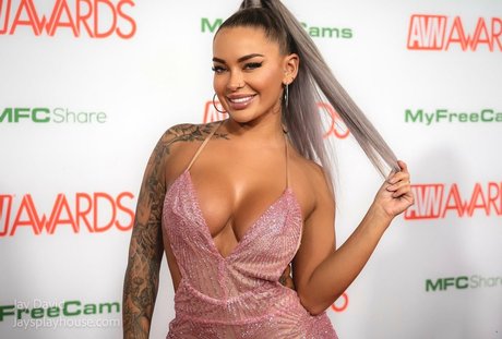 itshayleydavies free 高品質のスター ギャラリー