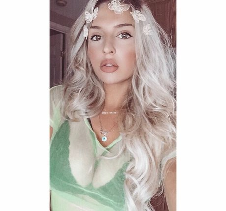 クソなOnlyFans ヌード 写真