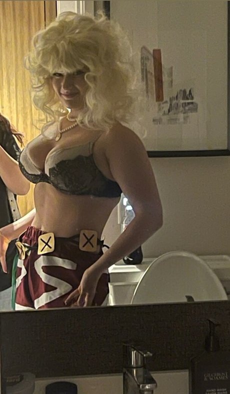 venom wifey top profile image