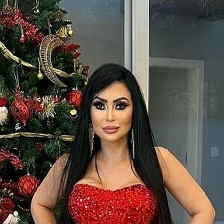 Ana Paulo Oliveira Influencer Milf 限定スター 画像